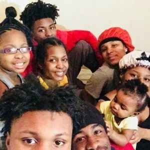 Meet your Posher, Leon